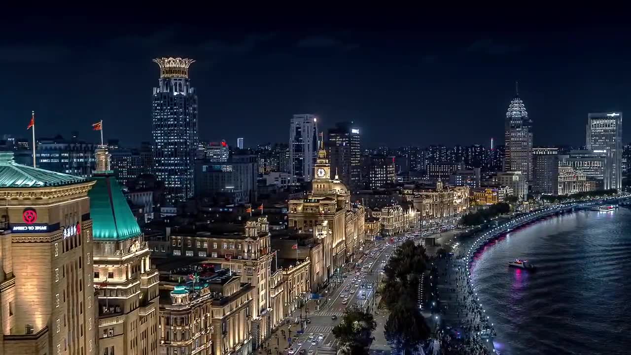 上海,繁荣与挑战并存的城市发展分析