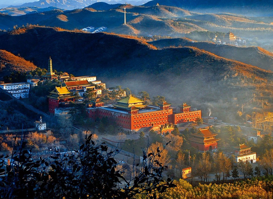 承德，阳光下的欢声笑语——承德故事集锦